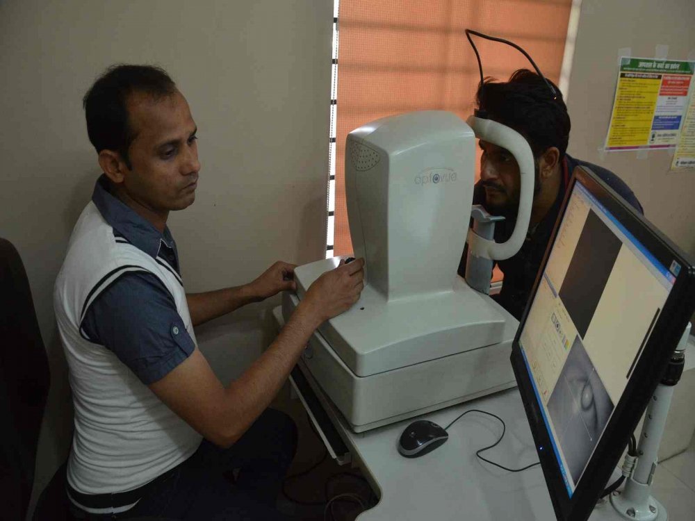 Eye checkup at Vision Care
